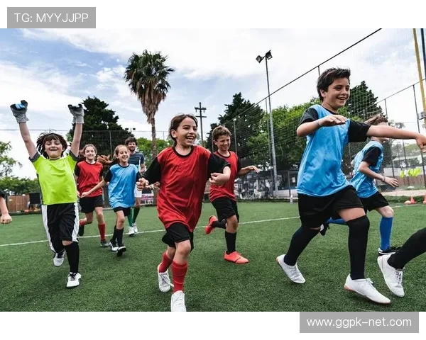 趣玩体育激发青少年的运动兴趣，培养坚韧不拔的意志品质